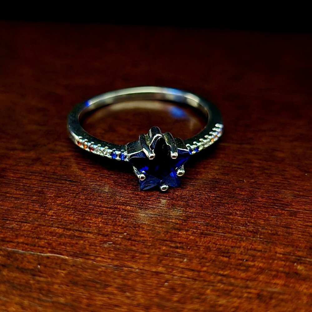 Fragrant Jewels America Ring